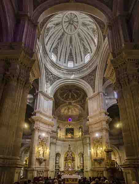 Granada 135 - parroquia del Sagrario - templo.jpg